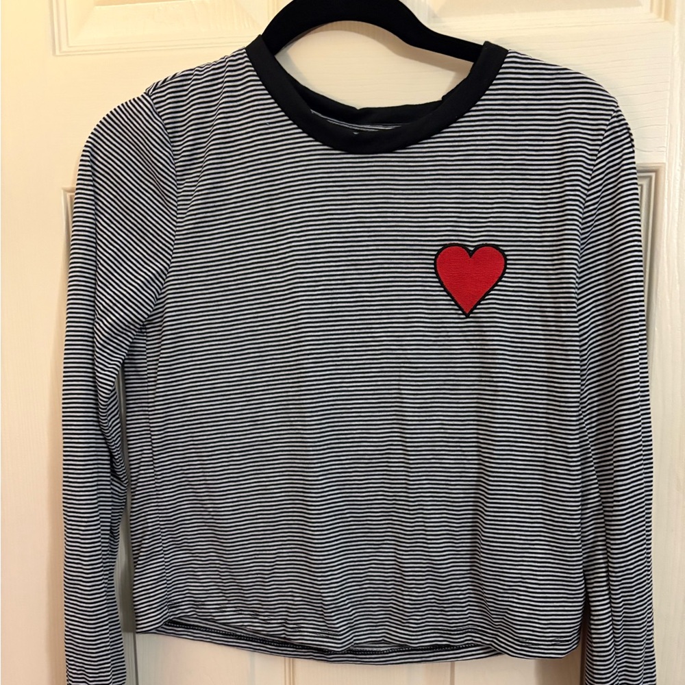 Women’s small Carbon Copy Black and White Striped knit shirt with heart